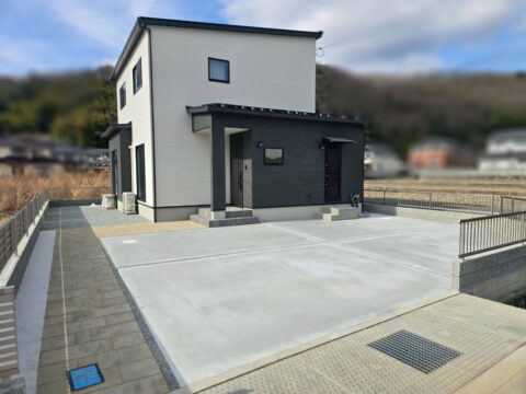 岡山県井原市N様邸　外構工事完成